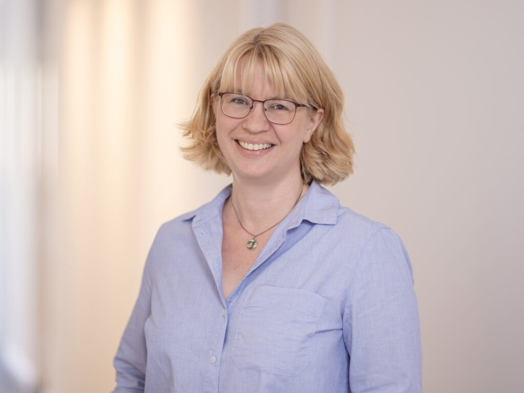 Portrait-Foto von Sabine Günther